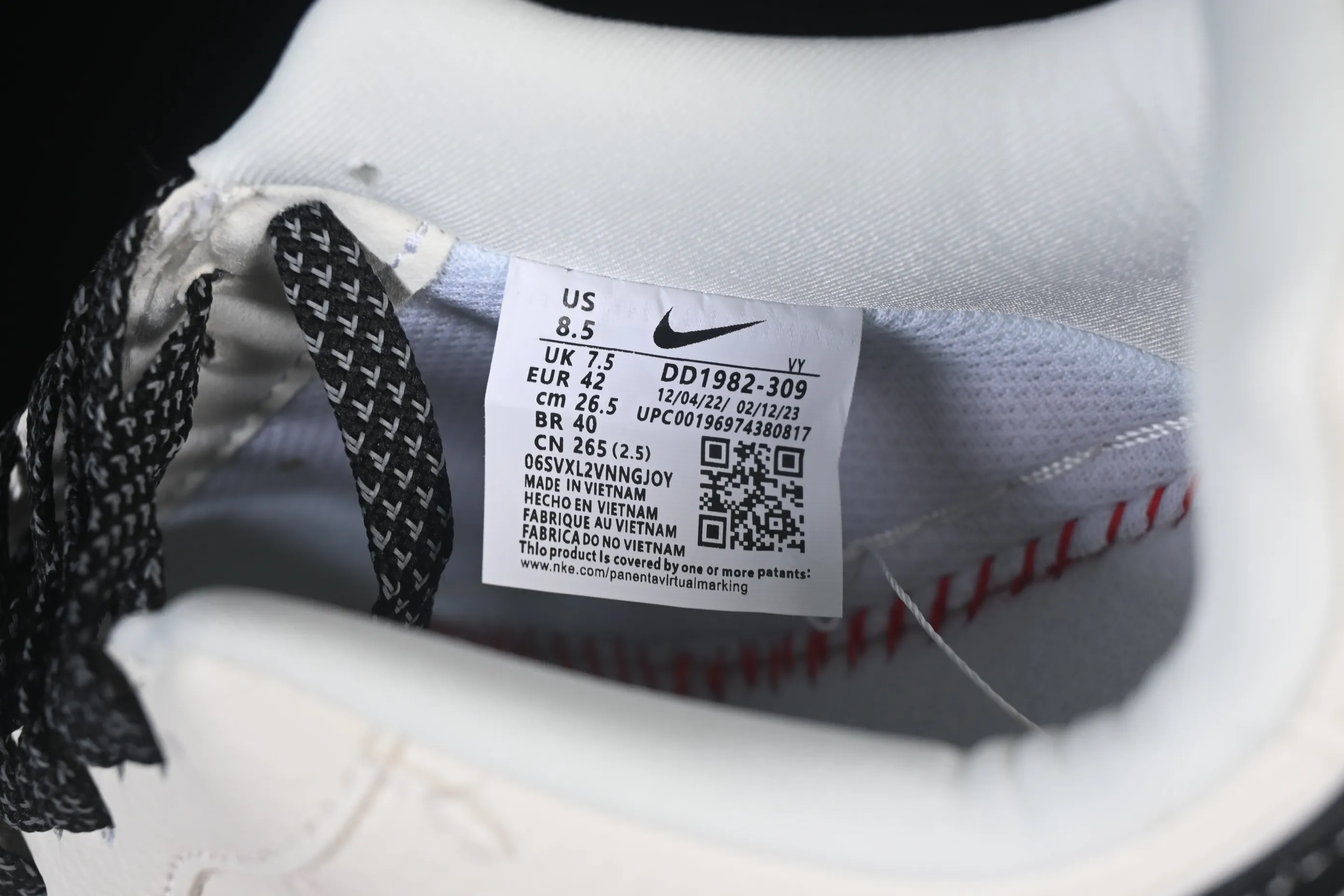 All categories Nk Air Force 1 Air Force series Nk Air Force 1 Low Air Force low-top Nike Air Force 1'07 Low Balenciaga co-branded four silver hooks Air Force 1 low-top casual sneakers DD1928-309